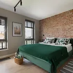 Wine Apartment